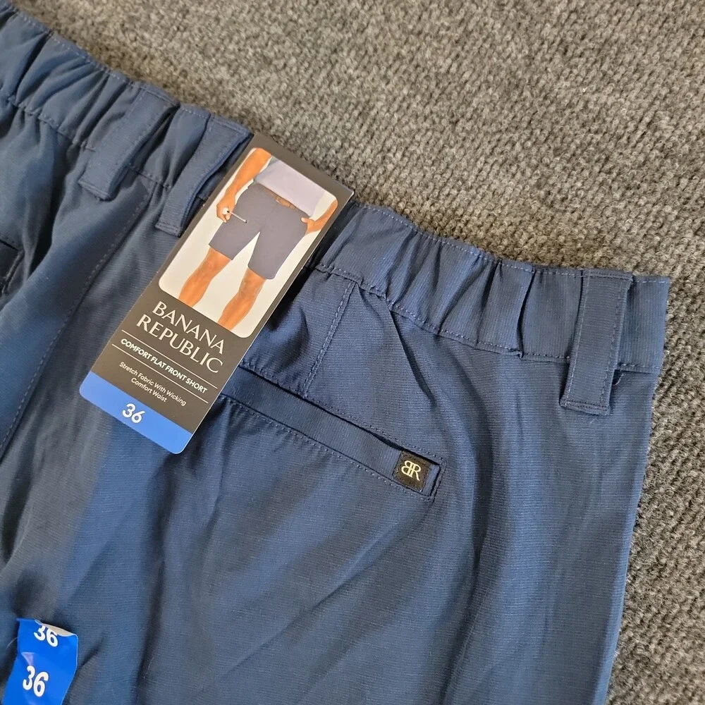 Banana Republic Blue Comfort Flat Front Elastic Waist Shorts, Size 36 - NWT